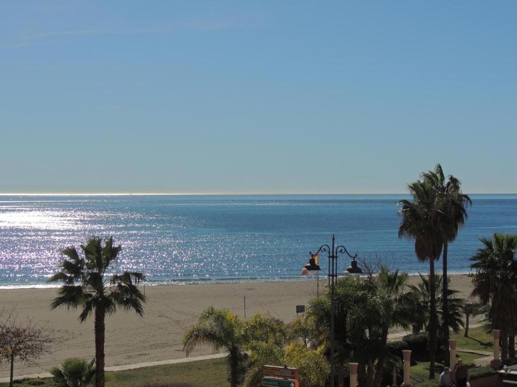 Benalmadena Beach Apartamento Con Vistas Al Mar Y Parking Privado Incluido Exterior photo