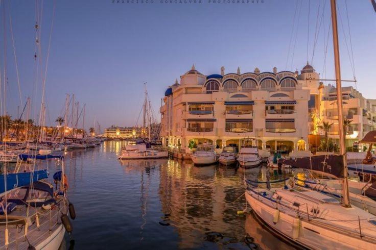 Benalmadena Beach Apartamento Con Vistas Al Mar Y Parking Privado Incluido Exterior photo