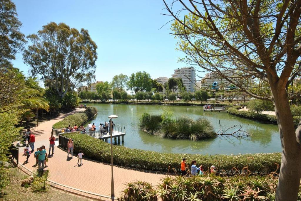 Benalmadena Beach Apartamento Con Vistas Al Mar Y Parking Privado Incluido Exterior photo