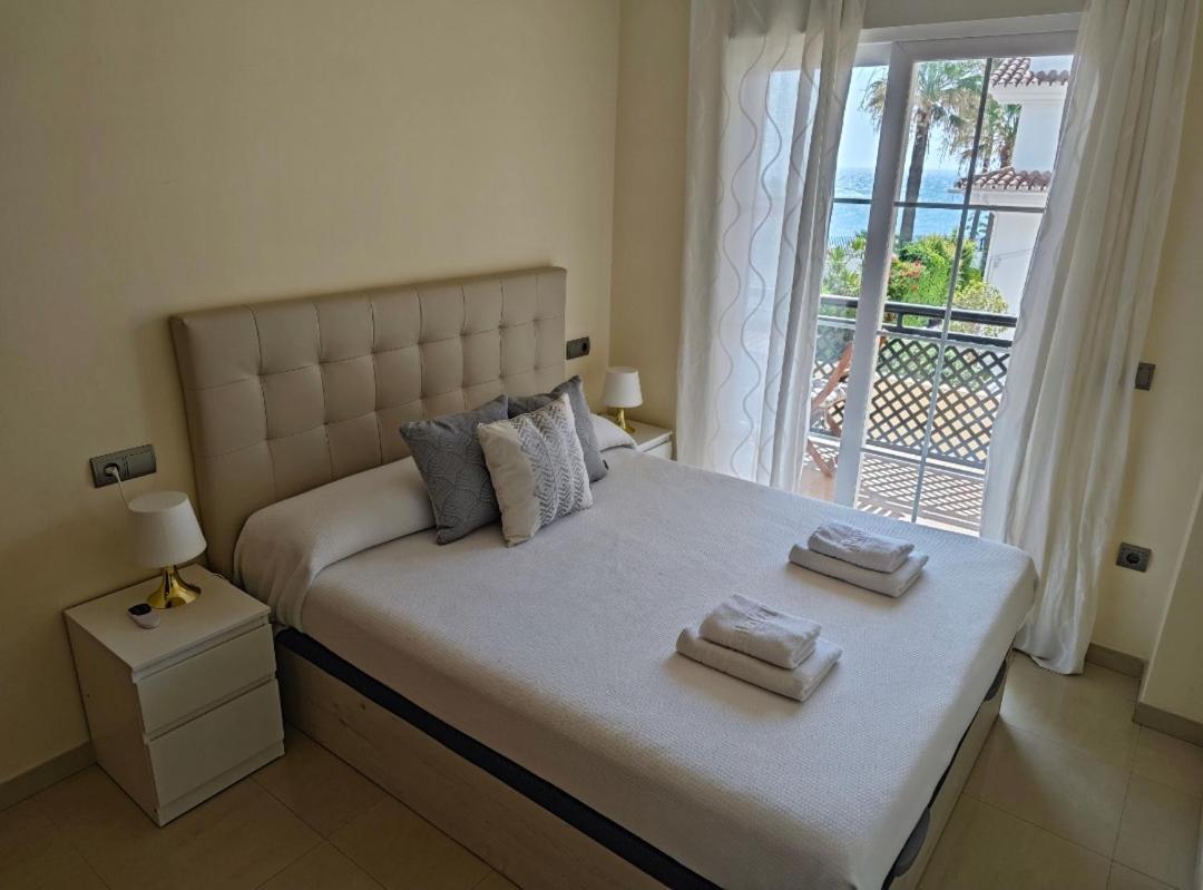 Benalmadena Beach Apartamento Con Vistas Al Mar Y Parking Privado Incluido Exterior photo